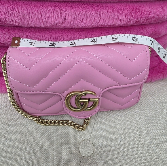 Elegant Pink Chevron Leather Purse